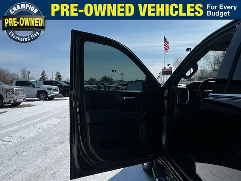 Used 2019 Chevrolet Silverado 1500 High Country image 16