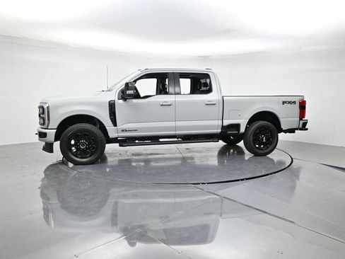New 2026 Ford F250 Lariat w/ Black Appearance Package AWD/4WD image 7