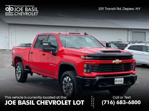 Used 2025 Chevrolet Silverado 2500 Custom w/ Custom Value Package image 1