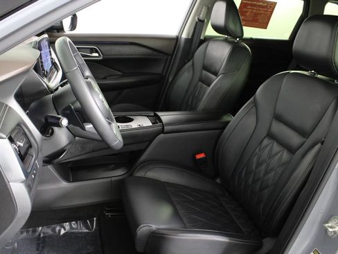 Certified 2023 Nissan Rogue Platinum w/ Platinum Premium Package FWD image 21
