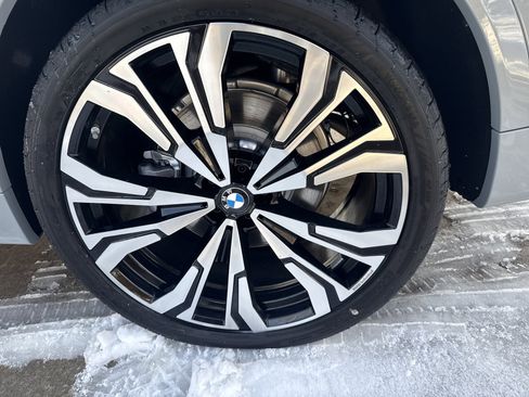 New 2026 BMW X7 xDrive40i w/ Executive Package image 30