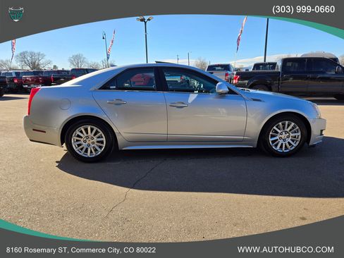 Used 2010 Cadillac CTS Luxury image 4
