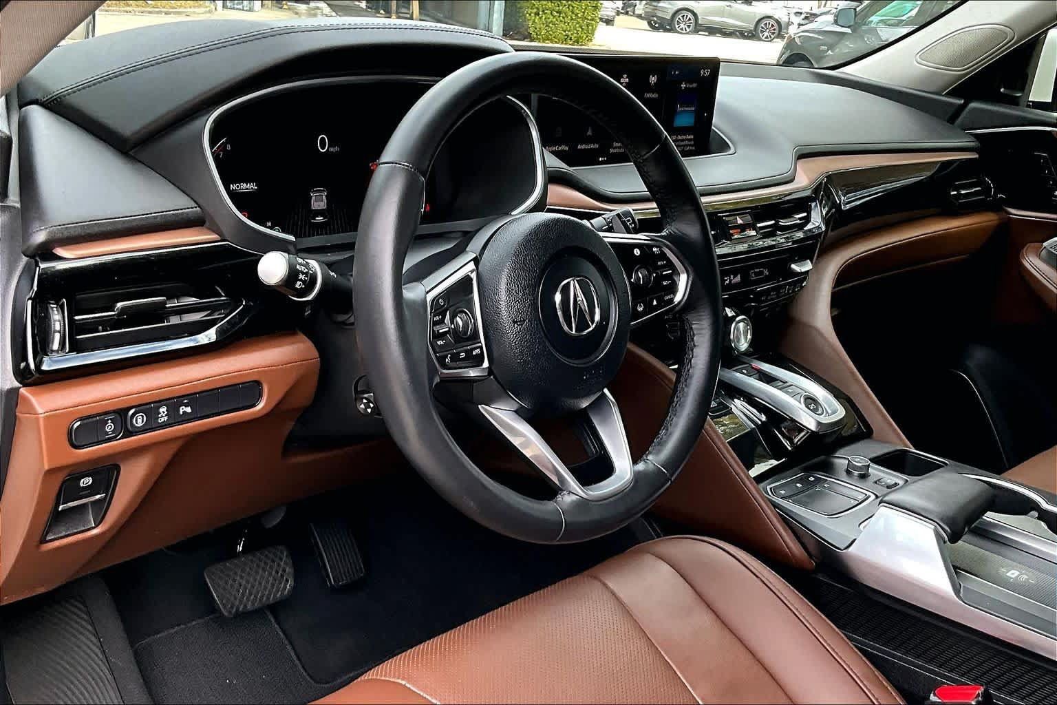 Used 2023 Acura MDX w/ Technology Package FWD image 17