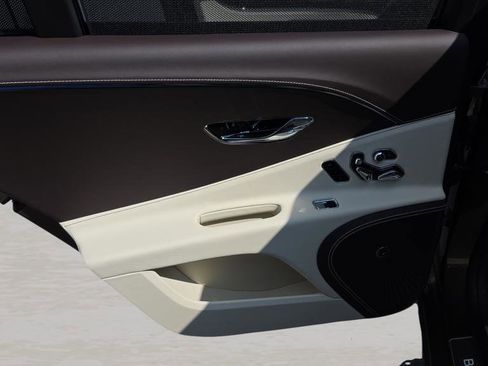 New 2026 Bentley Flying Spur Base image 29