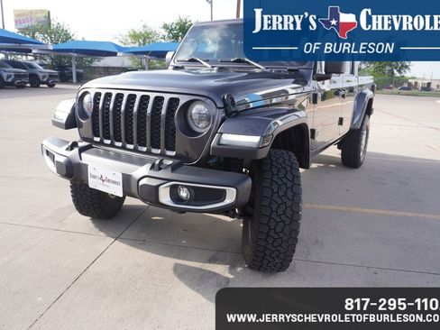 Used 2023 Jeep Gladiator Sport AWD/4WD image 2