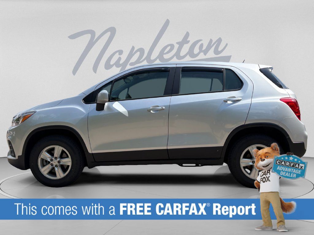 Used 2018 Chevrolet Trax LS AWD/4WD image 2
