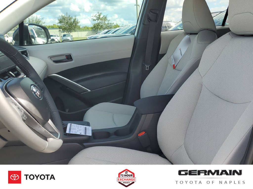 New 2026 Toyota Corolla Cross LE FWD image 17