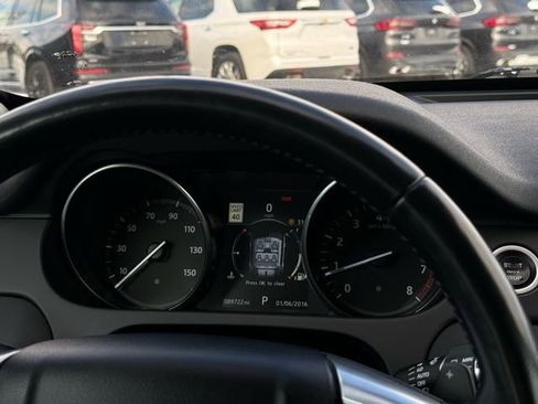 Used 2017 Land Rover Discovery Sport HSE image 9