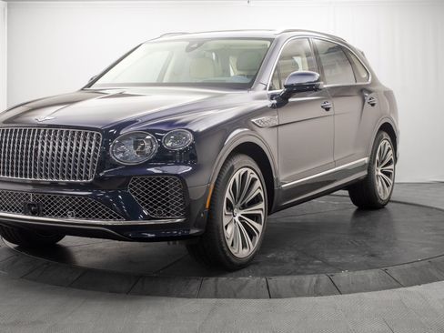 New 2025 Bentley Bentayga AWD/4WD image 7