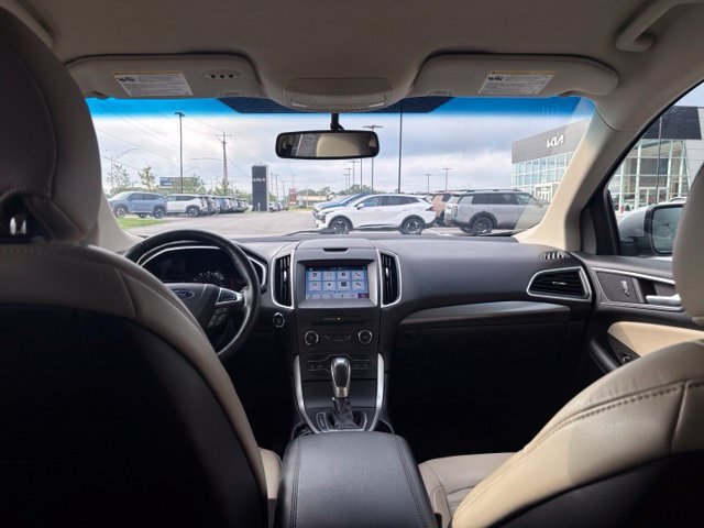 Used 2016 Ford Edge SEL w/ Equipment Group 201A AWD/4WD image 28
