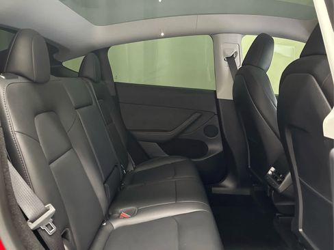 Used 2024 Tesla Model Y Long Range image 20