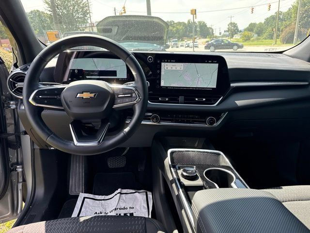 Used 2026 Chevrolet Equinox LT FWD image 22