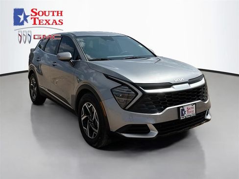 Used 2025 Kia Sportage LX FWD image 1