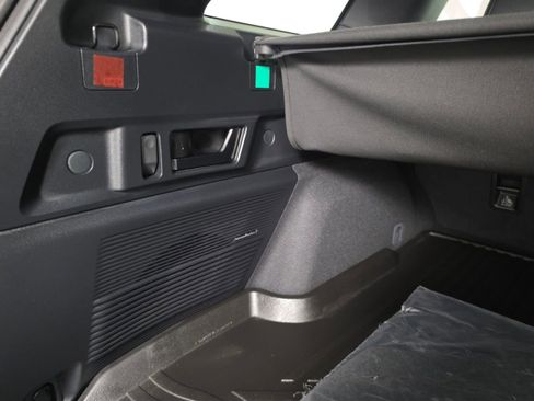 Used 2026 Subaru Outback Limited XT w/ Premium/Limited Package 2 image 21