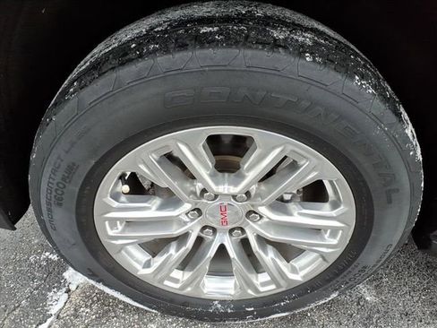 Used 2021 GMC Yukon SLT w/ SLT Premium Package image 14