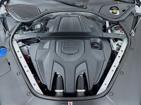 New 2026 Porsche Panamera image 32