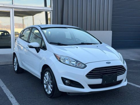 Used 2014 Ford Fiesta SE w/ Equipment Group 201A FWD image 16