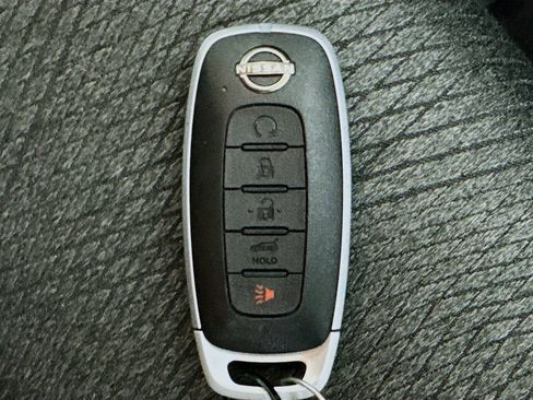 Used 2024 Nissan Rogue SV FWD image 35