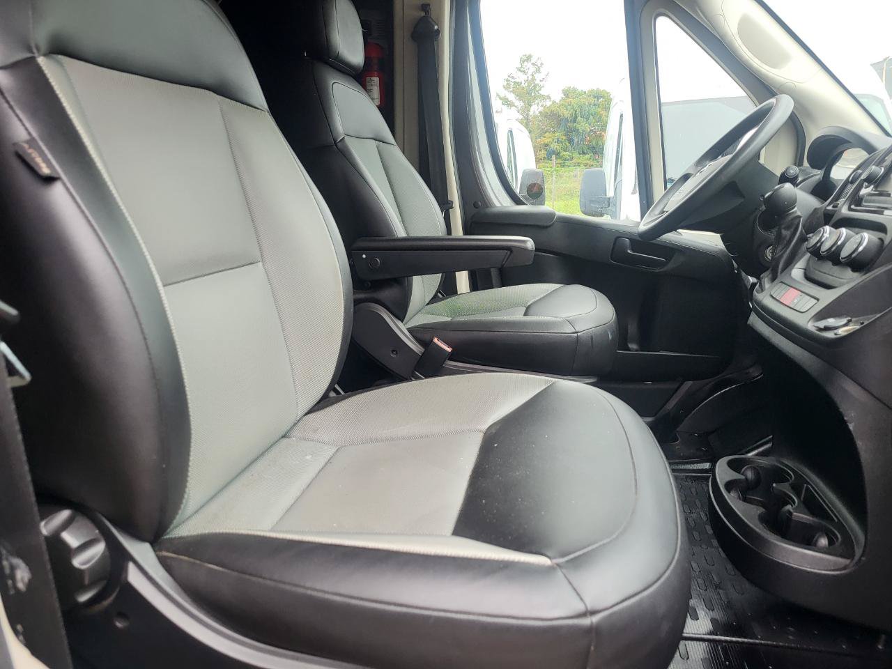 Used 2018 RAM ProMaster 1500 FWD image 5