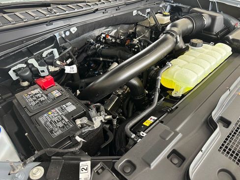 New 2025 Ford Expedition Platinum w/ Driver's Package image 17