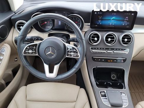 Used 2021 Mercedes-Benz GLC 300 4MATIC image 14
