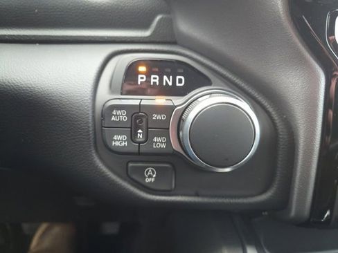 New 2026 RAM 1500 Big Horn AWD/4WD image 17