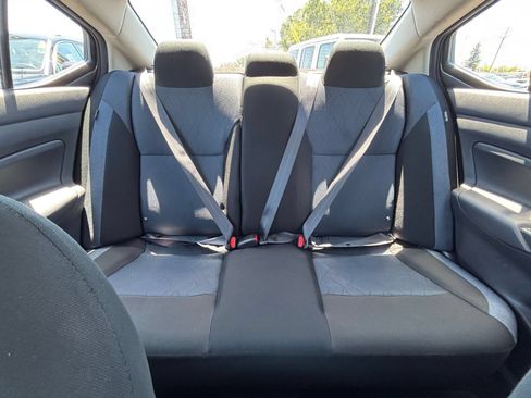 Used 2025 Nissan Versa SV FWD image 36