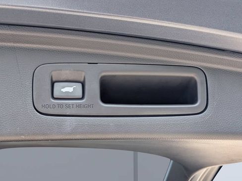 Used 2024 Honda CR-V EX-L image 13