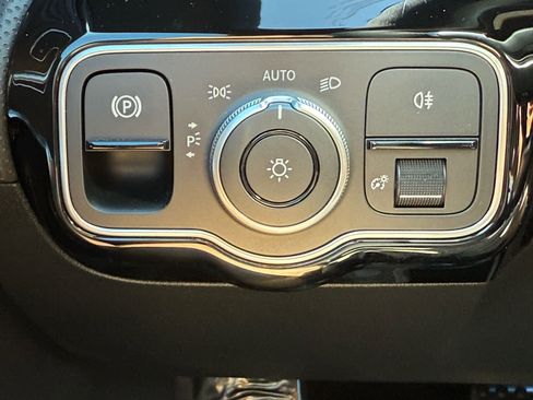 Certified 2026 Mercedes-Benz CLA 250 4MATIC image 27