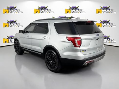 Used 2016 Ford Explorer XLT w/ Equipment Group 202A AWD/4WD image 7