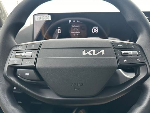 New 2025 Kia K4 LXS FWD image 23