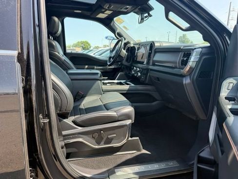 Used 2024 Ford F250 Platinum w/ FX4 Off-Road Package AWD/4WD image 12
