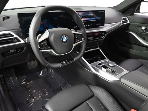 Used 2025 BMW 330i xDrive Sedan AWD/4WD image 12