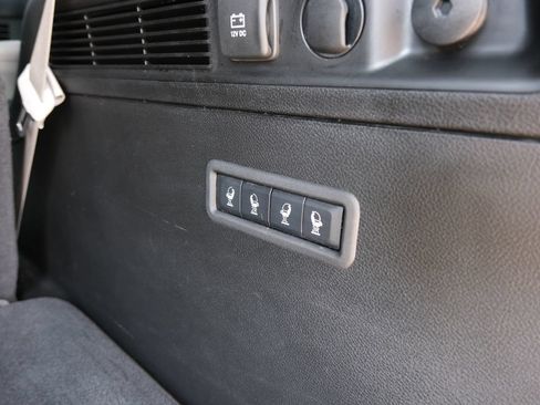 Used 2025 Jeep Wagoneer Series III w/ Premium Group I AWD/4WD image 42