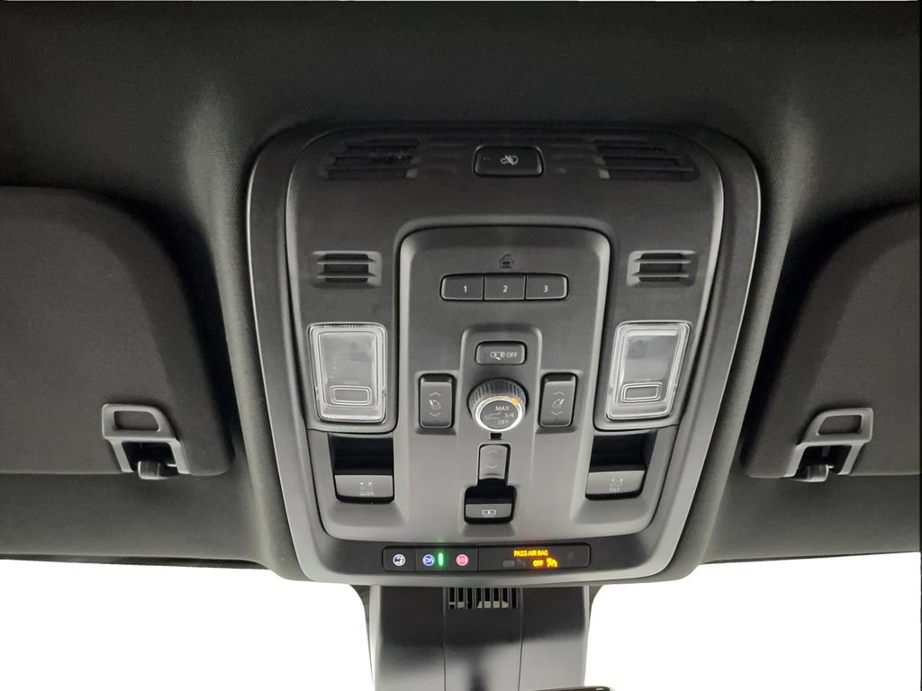 Used 2024 GMC Yukon Denali w/ Advanced Technology Package AWD/4WD image 54