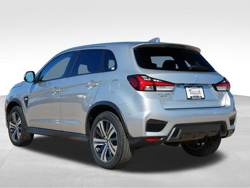 Used 2025 Mitsubishi Outlander Sport ES image 6