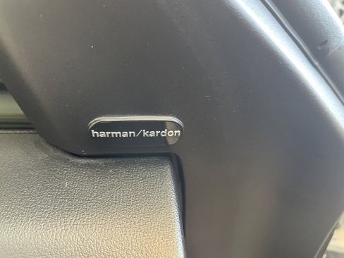 Used 2022 Dodge Charger SRT Hellcat image 13