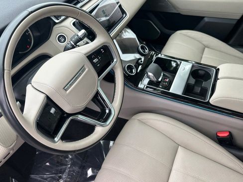Certified 2022 Land Rover Range Rover Velar R-Dynamic S AWD/4WD image 18