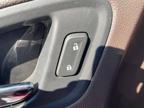 Used 2021 GMC Canyon Denali AWD/4WD image 5