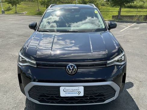 Used 2025 Volkswagen Taos SE AWD/4WD image 11