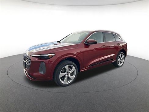 New 2025 Audi Q5 Premium Plus image 1