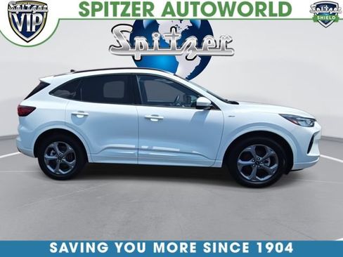 Used 2023 Ford Escape ST-Line Select AWD/4WD image 9