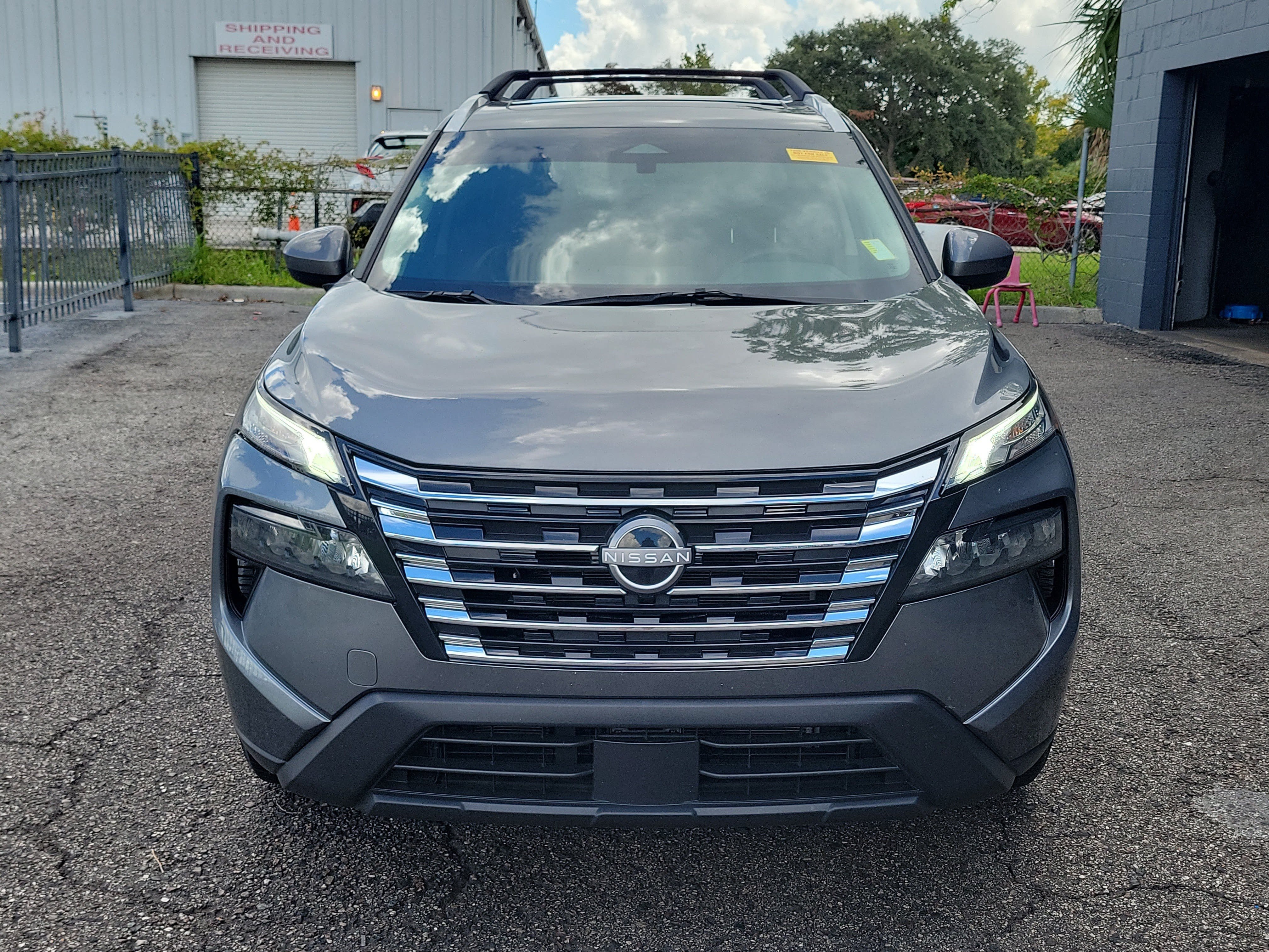Certified 2025 Nissan Rogue SV w/ SV Premium Package FWD image 2