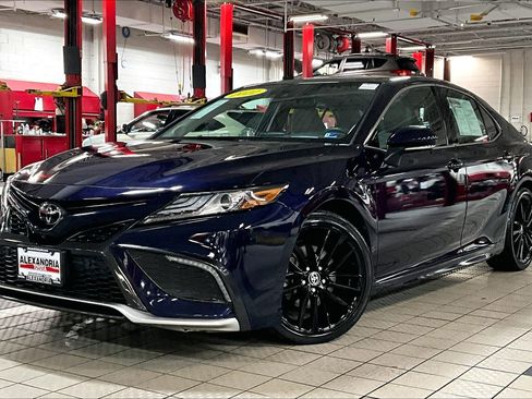 Used 2022 Toyota Camry XSE image 1