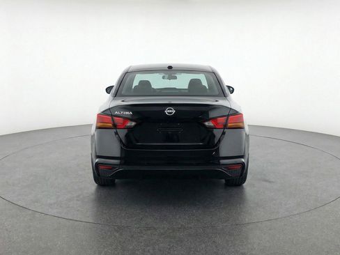 Used 2025 Nissan Altima 2.5 SV FWD image 7