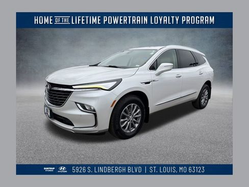 Used 2022 Buick Enclave Essence w/ Trailering Package, 5000 lbs. image 1