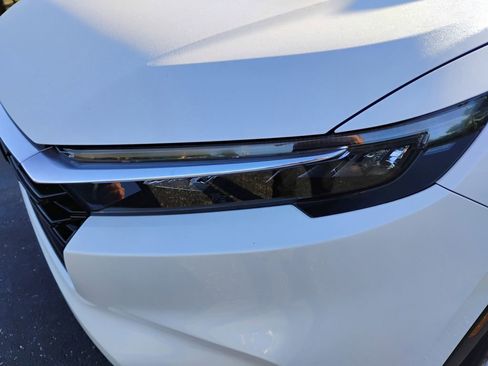 Used 2023 Honda CR-V EX image 12