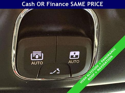 Certified 2023 Jeep Compass High Altitude AWD/4WD image 32