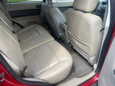 Used 2010 Ford Escape XLT image 16