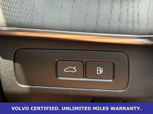 Certified 2024 Volvo XC90 T8 Ultimate w/ Lounge Package AWD/4WD image 19